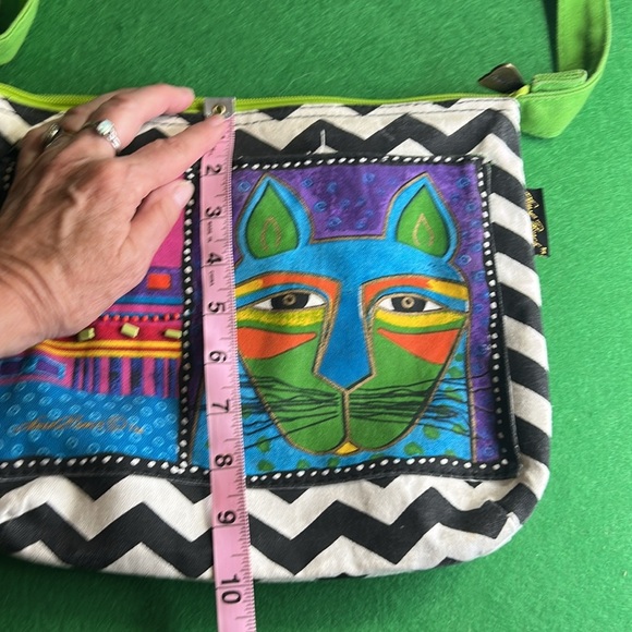LAUREL BURCH GREEN BEADED ADJUSTABLE CANVAS STRAP CANVAS  CROSSBODY BAG - Picture 15 of 15